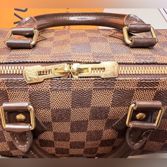 Authentic Louis Vuitton Damier Ebene Canvas Speedy 25 Bandouliere - Picture 2 of 16